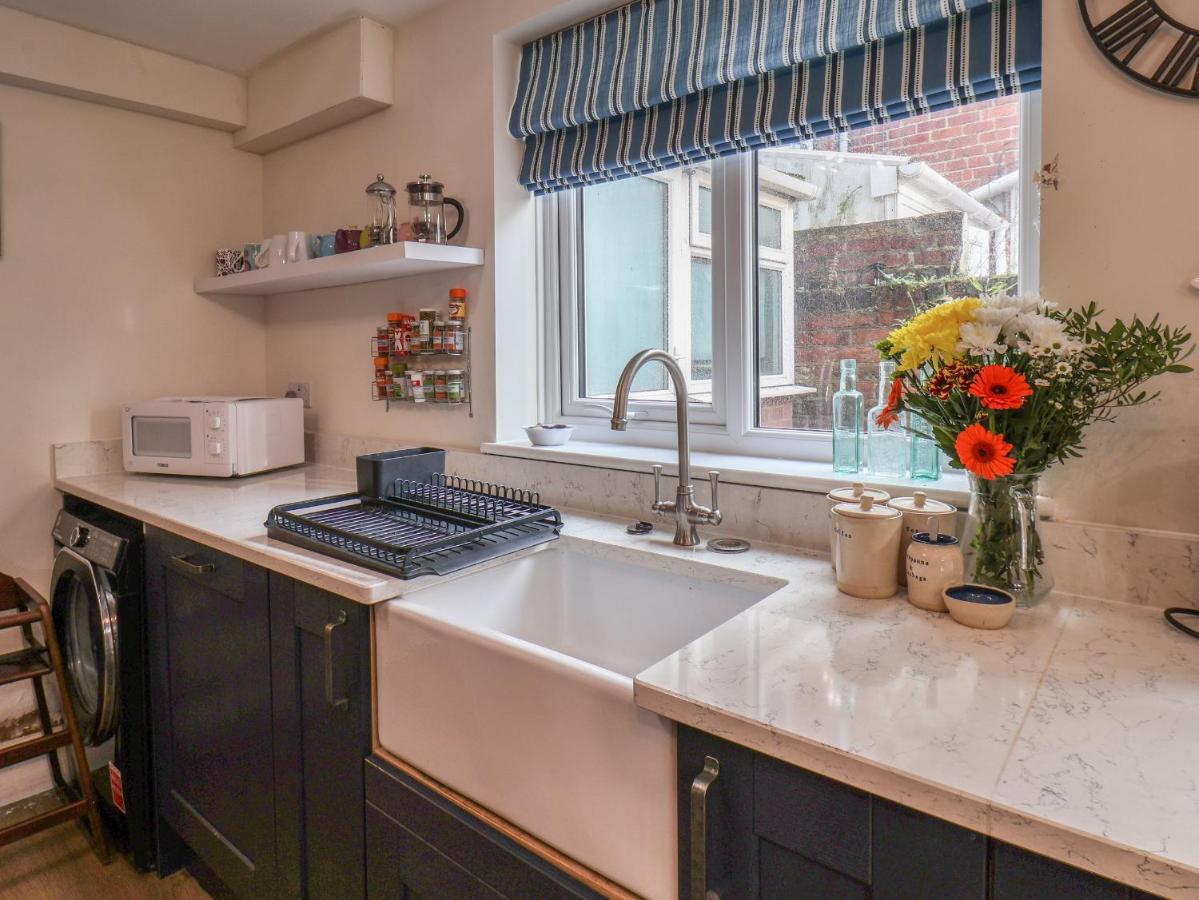 Вилла Sunnyvale House Уитби Экстерьер фото